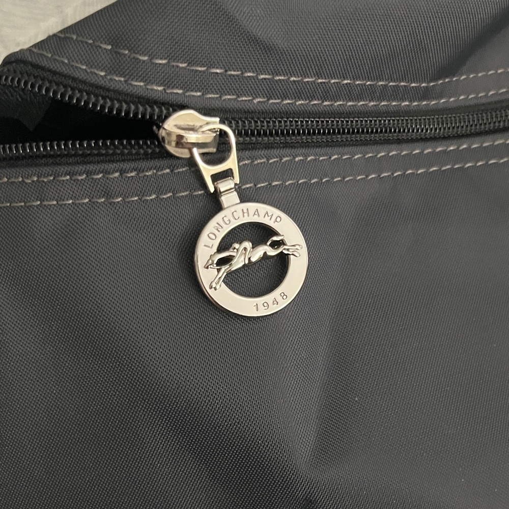 Longchamp large gunmetal Backpack - Picture 6 of 7